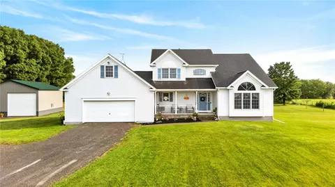 2411 N Hamlin Rd, Hamlin, NY 14464