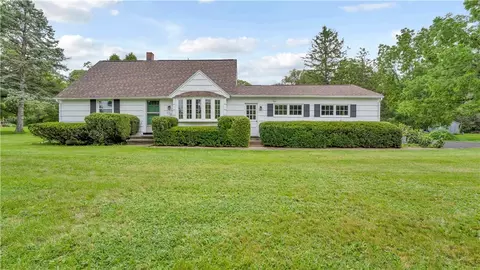 770 Victor Rd, Macedon, NY 14502
