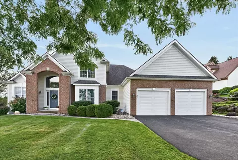 9 Cheshire Rdg, Victor, NY 14564