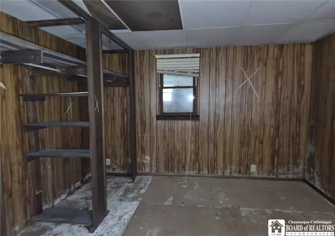 Bedroom - 1410 Steam Valley Rd, Olean, NY 14760 photo 2 of 3