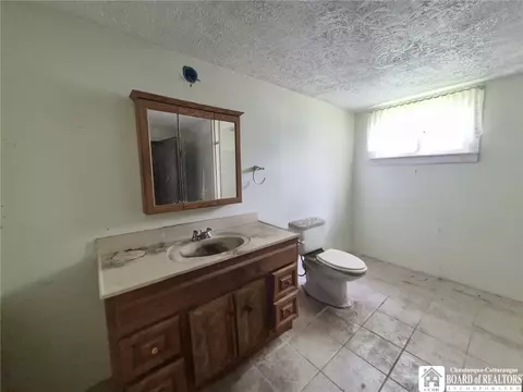 Bath - 1410 Steam Valley Rd, Olean, NY 14760 photo 1 of 1