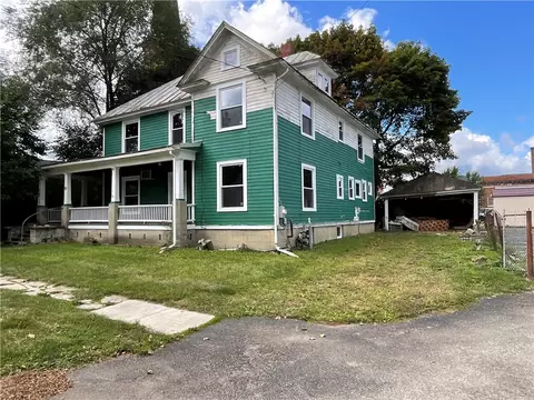 37 Elizabeth St, North Dansville, NY 14437