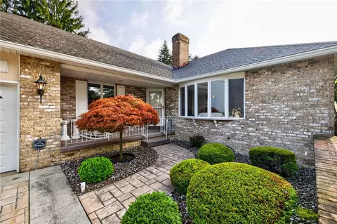 Exterior - 100 Kearney Dr, Irondequoit, NY 14617 photo 3 of 8
