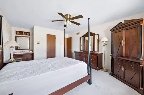 Bedroom - 100 Kearney Dr, Irondequoit, NY 14617 photo 2 of 7