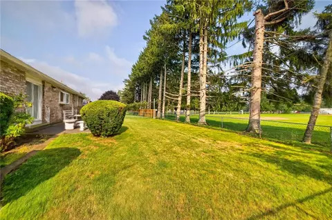 Exterior - 100 Kearney Dr, Irondequoit, NY 14617 photo 6 of 8