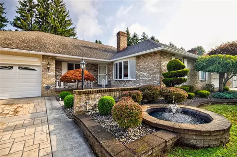 Exterior - 100 Kearney Dr, Irondequoit, NY 14617 photo 2 of 8