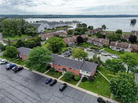 137 D Holiday Harbour, Canandaigua, NY 14424