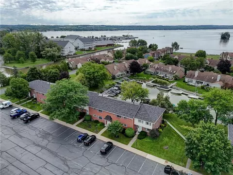 137 D Holiday Harbour, Canandaigua, NY 14424