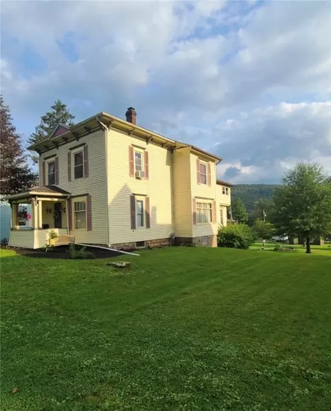 1109 W Main St, Smethport, PA 16749