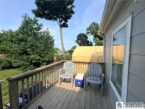 Exterior - 306 Robin St, Dunkirk, NY 14048 photo 2 of 2