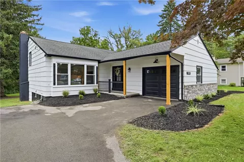 1747 Scribner Rd, Penfield, NY 14526