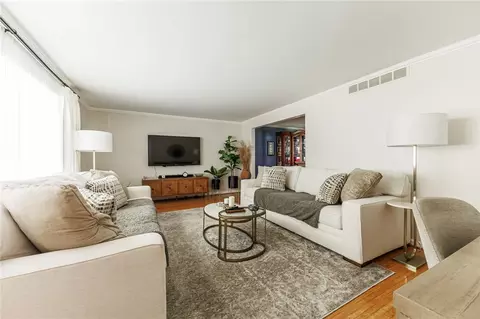 Living - 25 Shadowlawn Ct, Irondequoit, NY 14617 photo 1 of 5