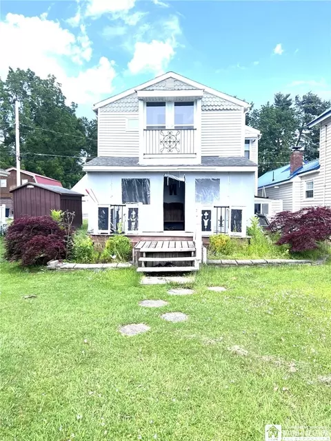 3529 Lake St, Ellicott, NY 14701