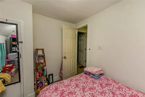 Bedroom - 140 Taft Ave, Irondequoit, NY 14609 photo 4 of 4