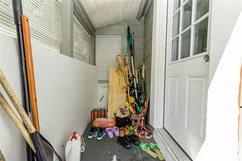 Exterior - 140 Taft Ave, Irondequoit, NY 14609 photo 6 of 9