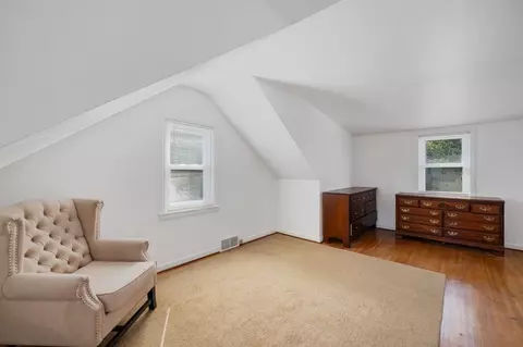 Bedroom - 87 Traymore Rd, Irondequoit, NY 14609 photo 8 of 10
