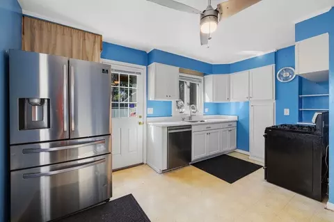 Kitchen - 87 Traymore Rd, Irondequoit, NY 14609 photo 2 of 2