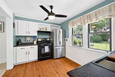 Kitchen - 164 Vinton Rd, Irondequoit, NY 14622 photo 3 of 3