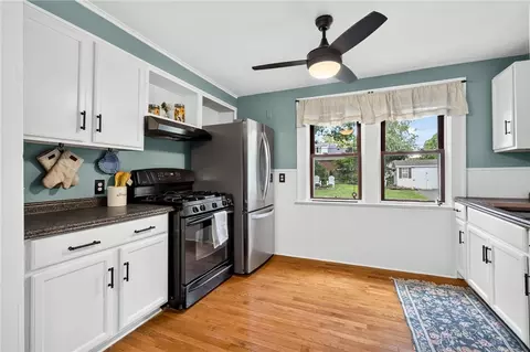 Kitchen - 164 Vinton Rd, Irondequoit, NY 14622 photo 2 of 3