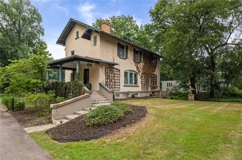 2179 Five Mile Line Rd, Penfield, NY 14526