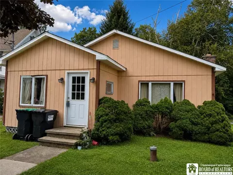 20 North St, Harmony, NY 14767