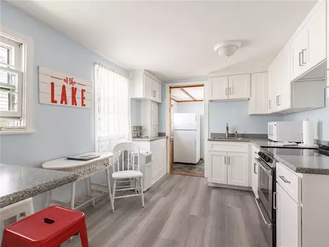 Kitchen - 6374 Glenn Ave, Middlesex, NY 14507 photo 2 of 4