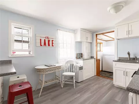 Kitchen - 6374 Glenn Ave, Middlesex, NY 14507 photo 3 of 4