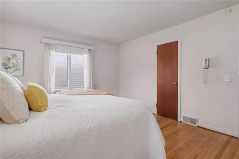 Bedroom - 60 Longcroft Rd, Irondequoit, NY 14609 photo 3 of 6