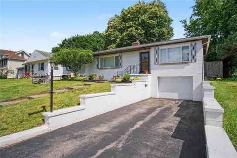 Exterior - 60 Longcroft Rd, Irondequoit, NY 14609 photo 3 of 11
