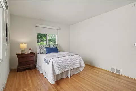 Bedroom - 60 Longcroft Rd, Irondequoit, NY 14609 photo 5 of 6