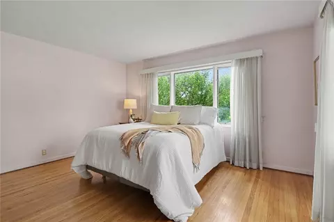 Bedroom - 60 Longcroft Rd, Irondequoit, NY 14609 photo 1 of 6
