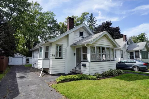 259 Dorstone Rd, Gates, NY 14624