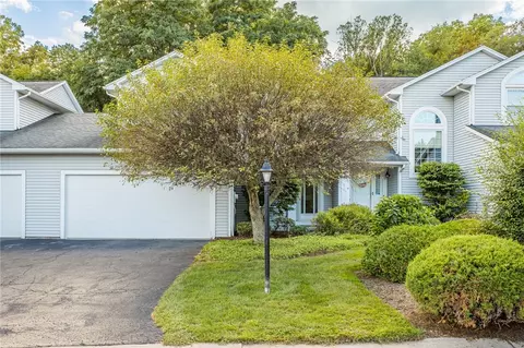 23 Cedarview, Perinton, NY 14450