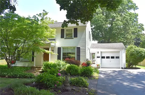 Exterior - 126 Tottenham Rd, Irondequoit, NY 14609 photo 2 of 7