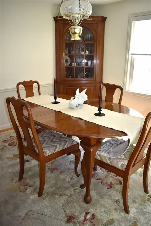 Dining - 126 Tottenham Rd, Irondequoit, NY 14609 photo 5 of 6