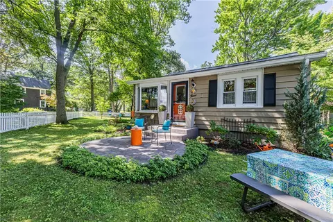 Exterior - 9 Pleasant Ave, Irondequoit, NY 14622 photo 10 of 11