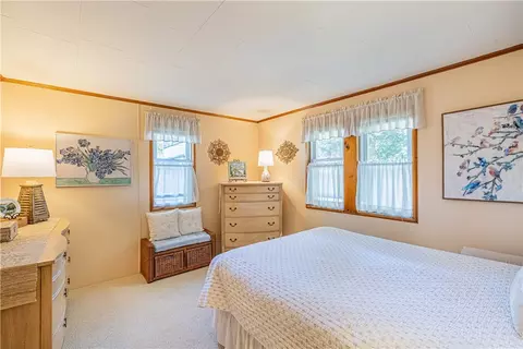 Bedroom - 9 Pleasant Ave, Irondequoit, NY 14622 photo 2 of 4