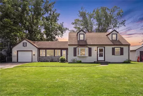 245 English Rd, Greece, NY 14616