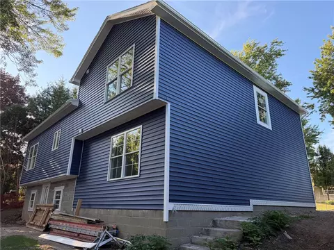 Exterior - 95 Highview Dr, Irondequoit, NY 14609 photo 5 of 8