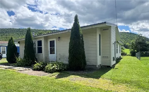 2055 Chambers Rd, Catlin, NY 14812