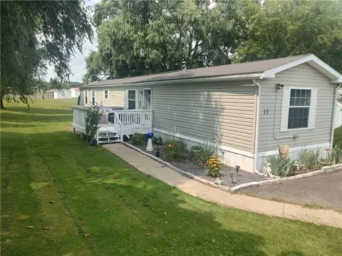 Exterior - 13 Arrowhead Dr, Waterloo, NY 13165 photo 1 of 9