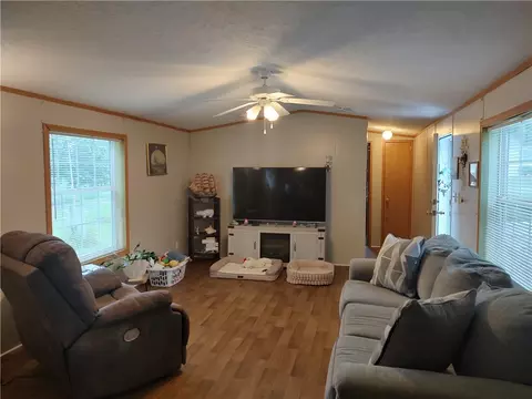 Living - 13 Arrowhead Dr, Waterloo, NY 13165 photo 3 of 4