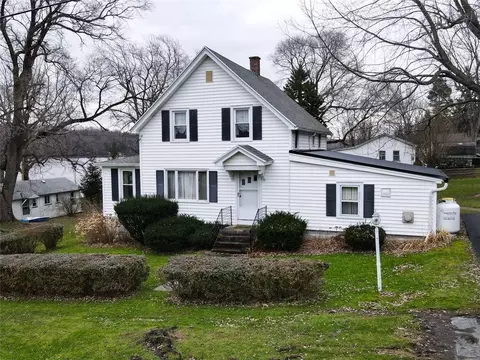 10303 Connecticut Ave, Huron, NY 14590