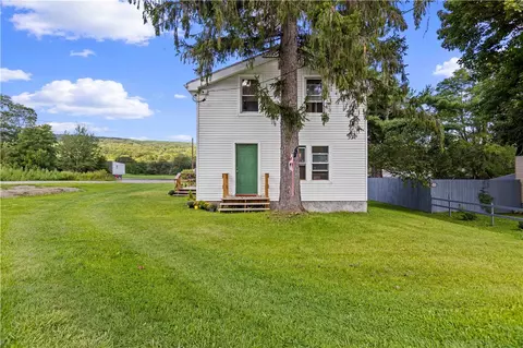 8086 S Main St, Springwater, NY 14560