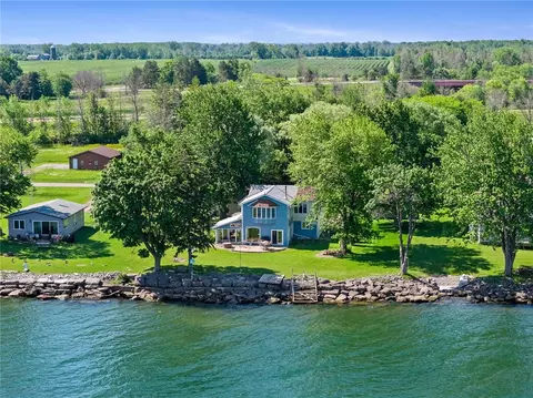 15115 E Jones Beach Dr, Carlton, NY 14477