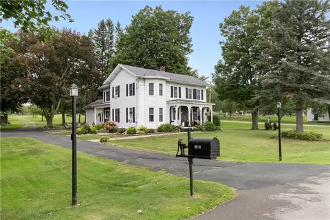 4960 Little Church Rd, Seneca, NY 14456
