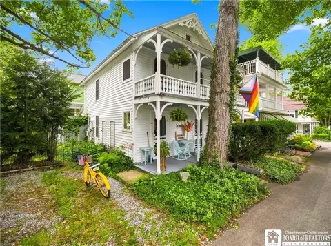 20 Center Ave, Chautauqua, NY 14722