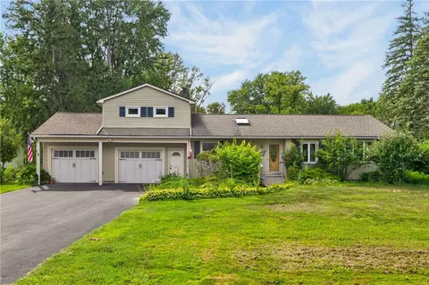 125 Webster Rd, Parma, NY 14559