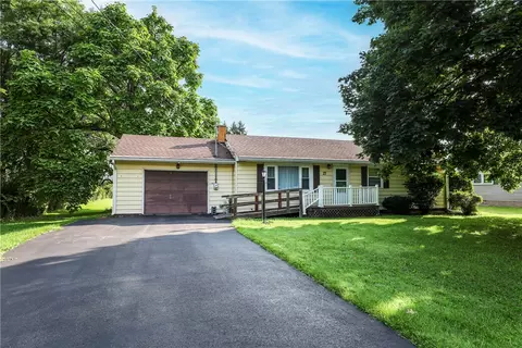 27 Goss Rd, Elmira, NY 14903