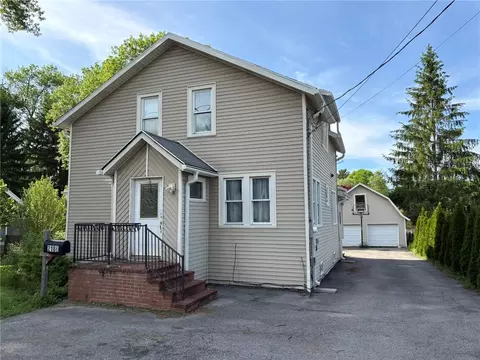 2186 Westfall Rd, Rochester, NY 14618